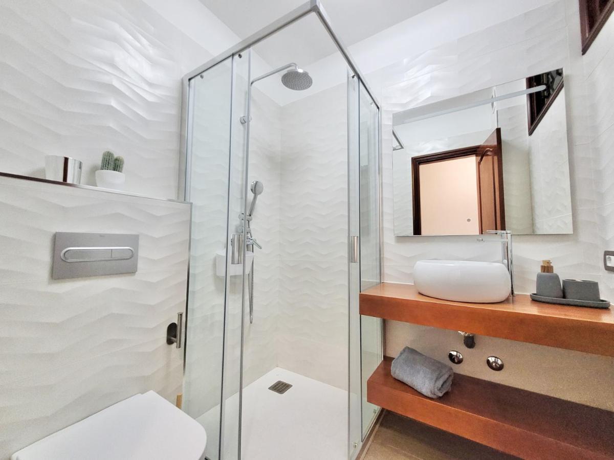 푸에르토 드 라 크루즈 The Balcony House With Free Parking 아파트 외부 사진